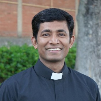 fr nithin thomas payyappilly (custom) fr nithin thomas payyappilly (custom)