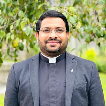 fr. jijo mangalathuparambil de